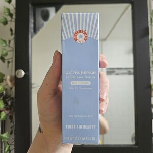 First Aid Beauty Ultra Repair Rescue Barrier Balm